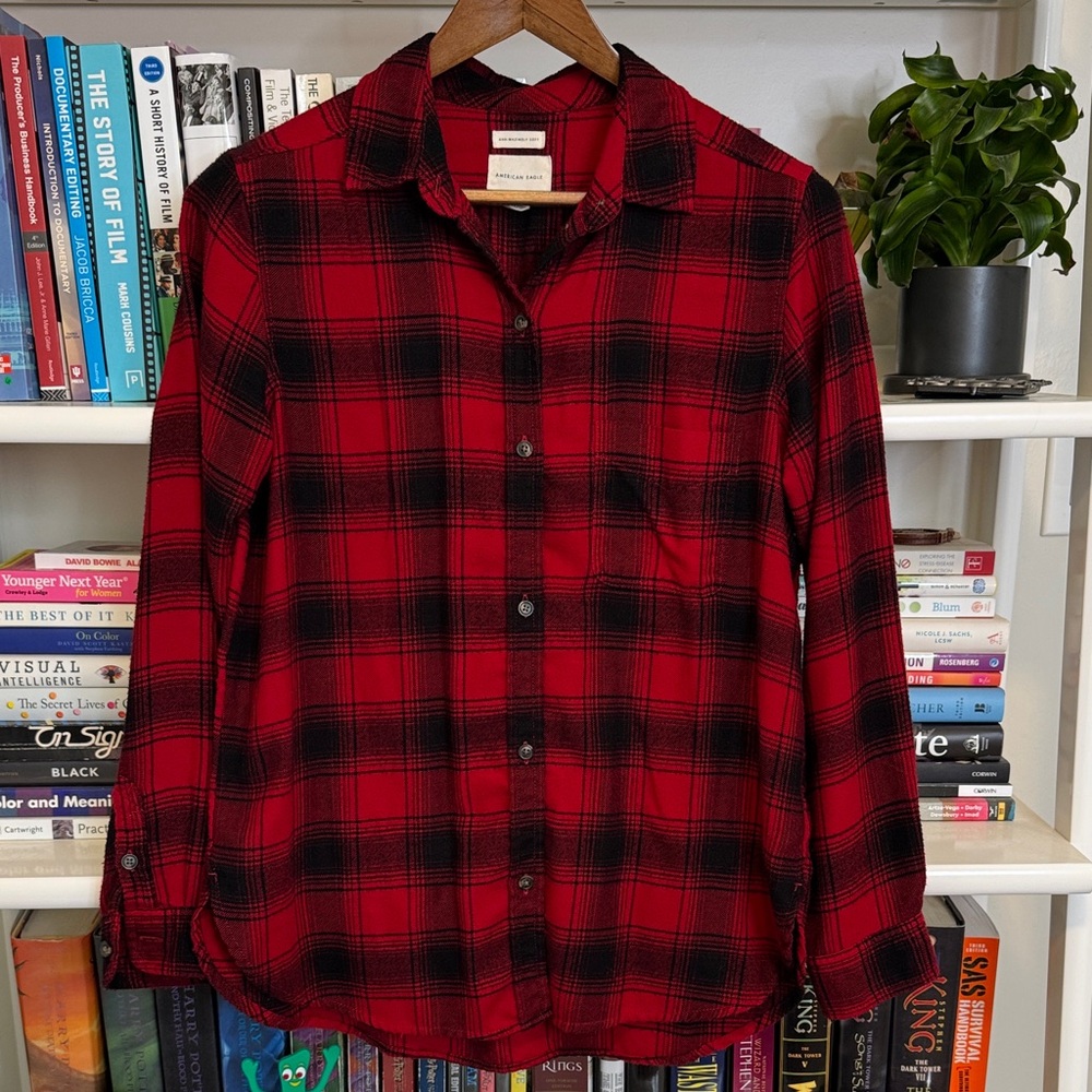 American Eagle Outfitters Boyfriend Fit Plaid Flannel - Red and Black - Medium